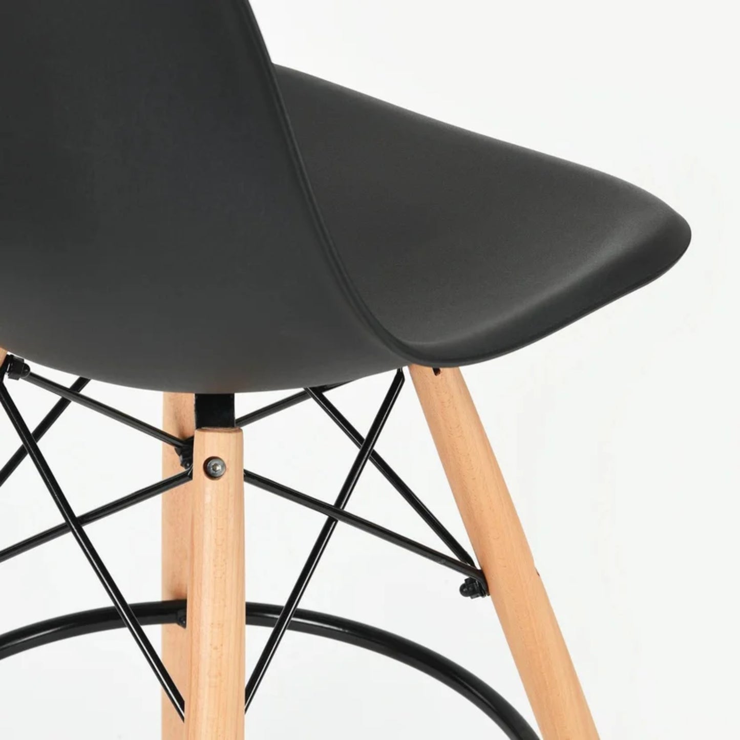 Silla Bar Eames